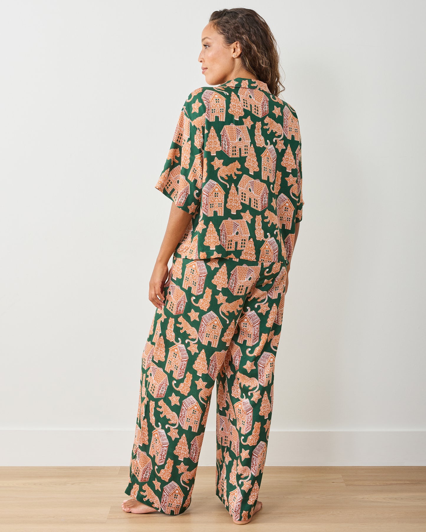 Gingerbread Party - Eco Satin Wildest Dreams Set - Hunter Green - Printfresh