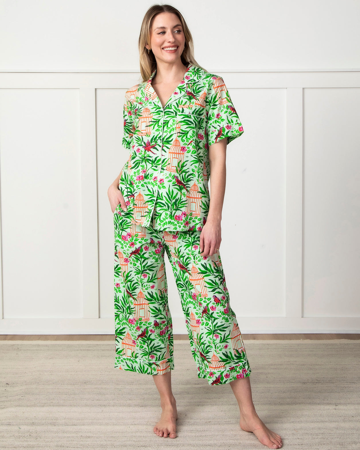 Birds of a Feather - Short Sleeve Top & Cropped Pants Set - Kiwi Slice - Printfresh