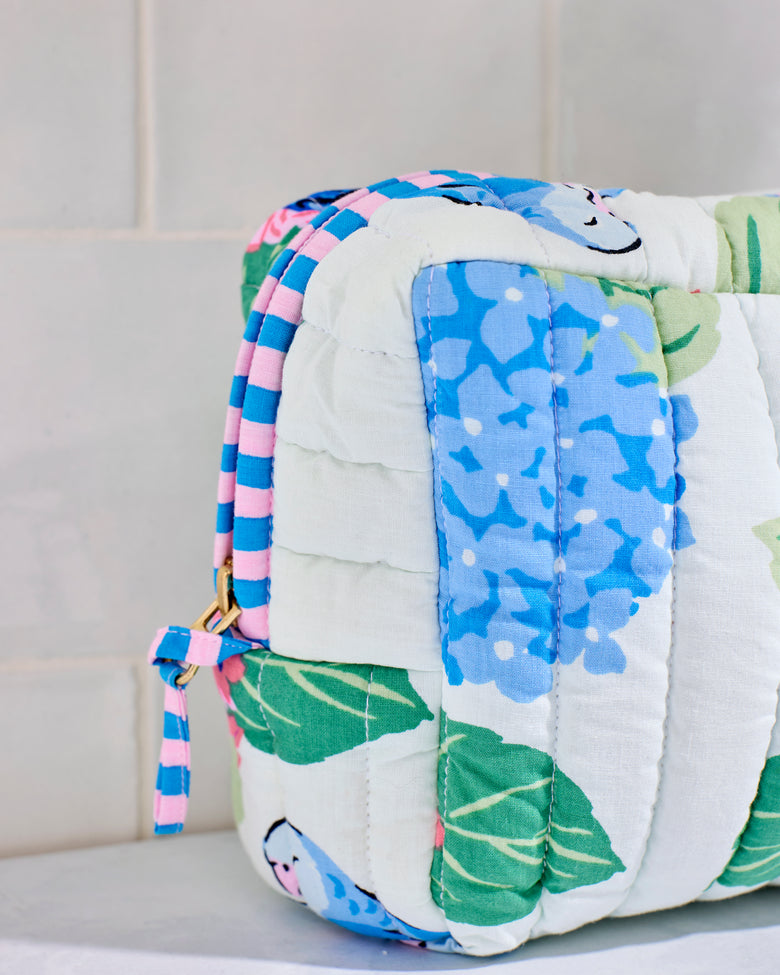 Hydrangea Honeymoon - Quilted Pouch - Cloud - Printfresh