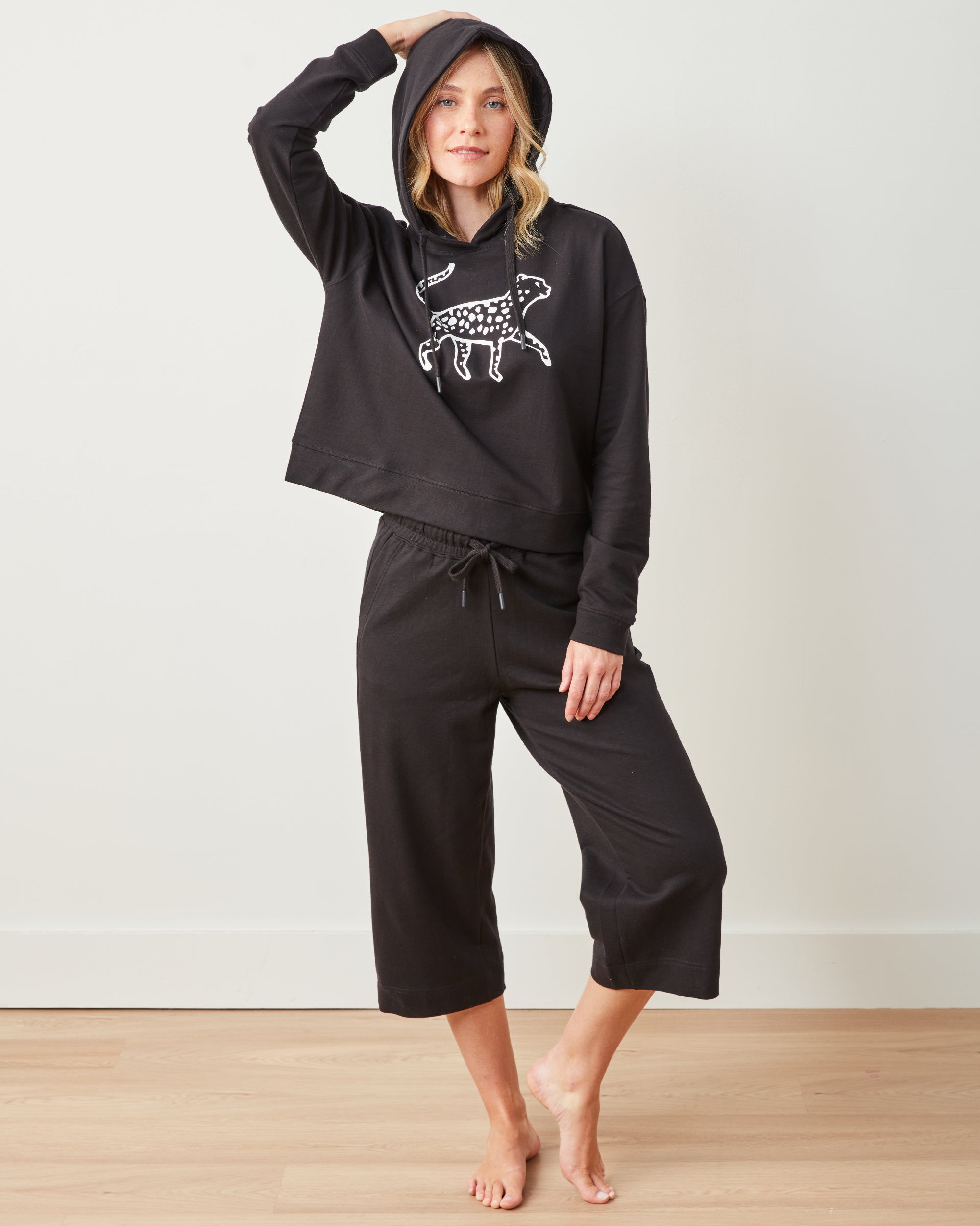 Black - Down Time Cropped Sweatpants - Cropped Sweatpants - Printfresh