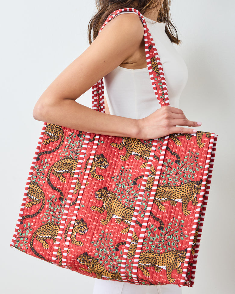 Bagheera - The Traveler Tote - Scarlet - Printfresh