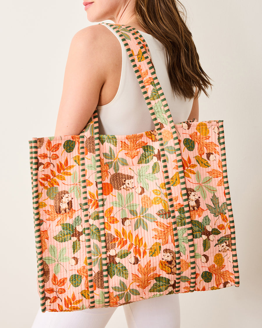 Hedgehog Forest - The Traveler Tote - Peach Leaf - Printfresh