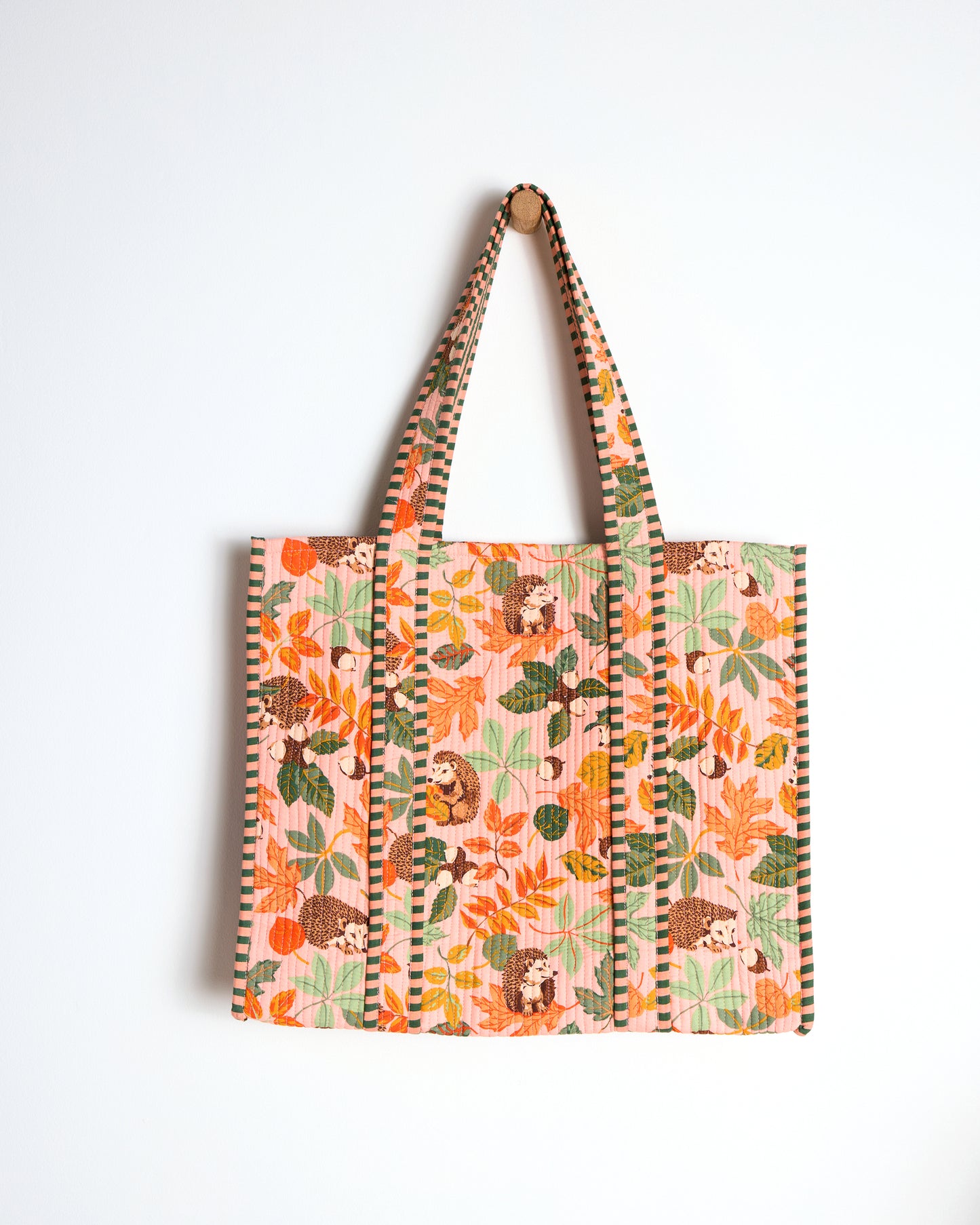 Hedgehog Forest - The Traveler Tote - Peach Leaf - Printfresh
