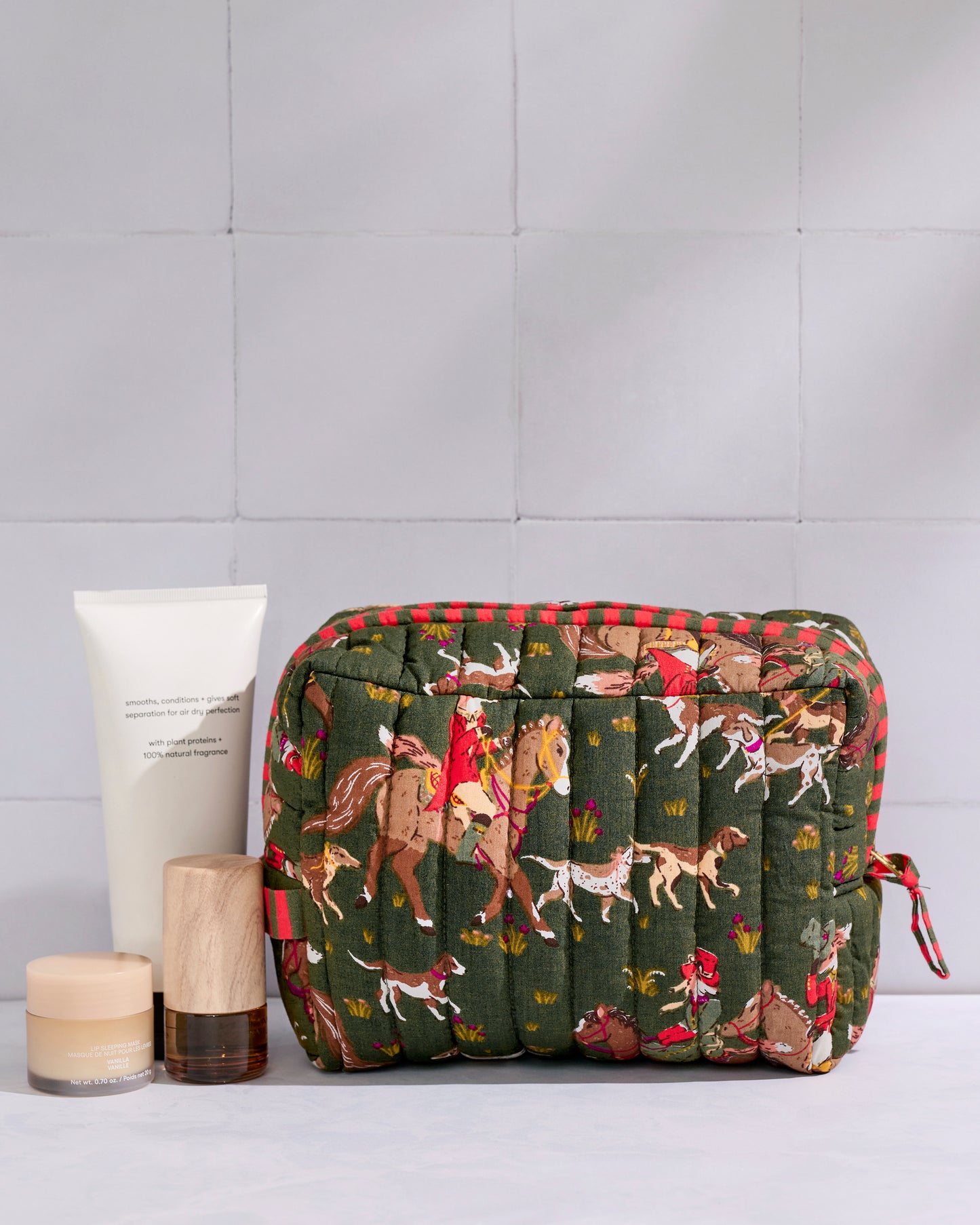 Fox & Hounds - Quilted Pouch - Pine Grove