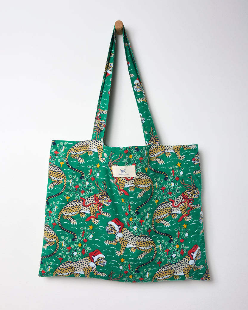 Very Merry Bagheera -  Go To Tote - Mistletoe - Printfresh