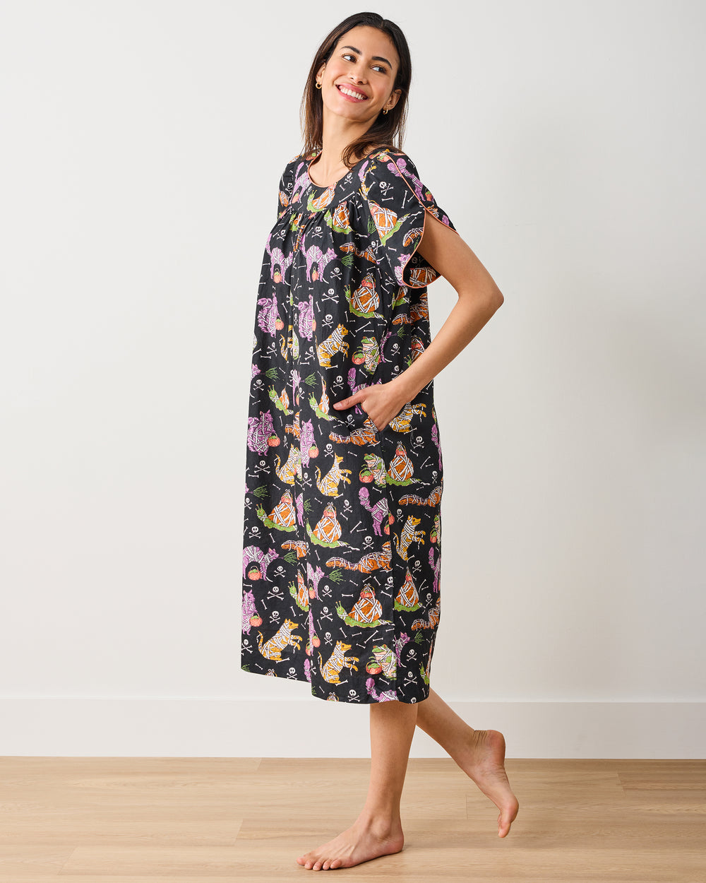 Monster Mash - Retro Dreams Nightgown - Haunted House - Printfresh