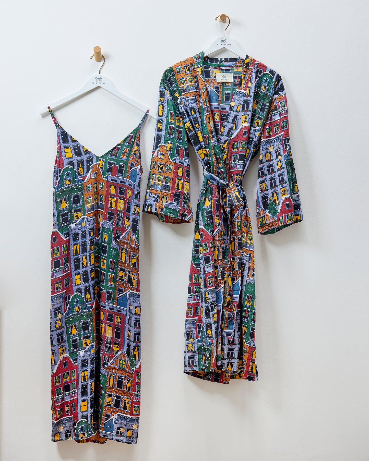 Manhattan Christmas - Eco Satin Chic to Sleep Nightie & Robe Bundle - Cozy Brownstone - Printfresh