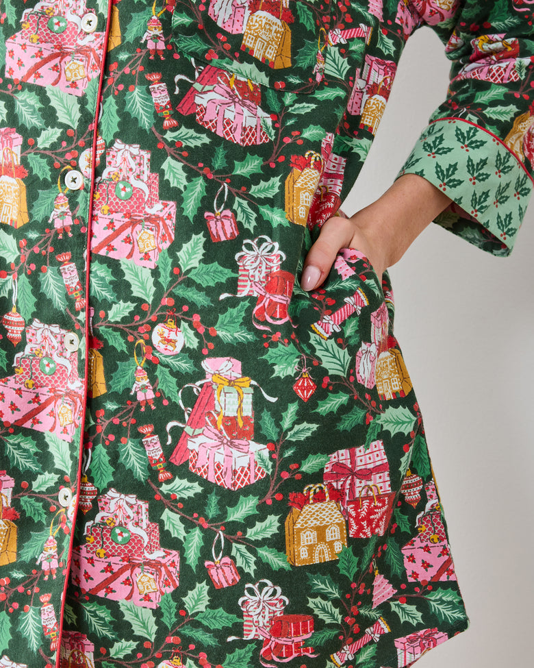 Holly Gifts - Lightweight Flannel Sleep Shirt - Garland - Printfresh