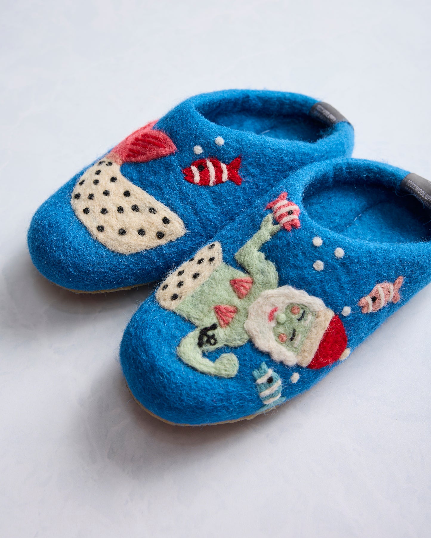 French Knot X PF - Merry Men Slipper - Dolphin Tale - Printfresh