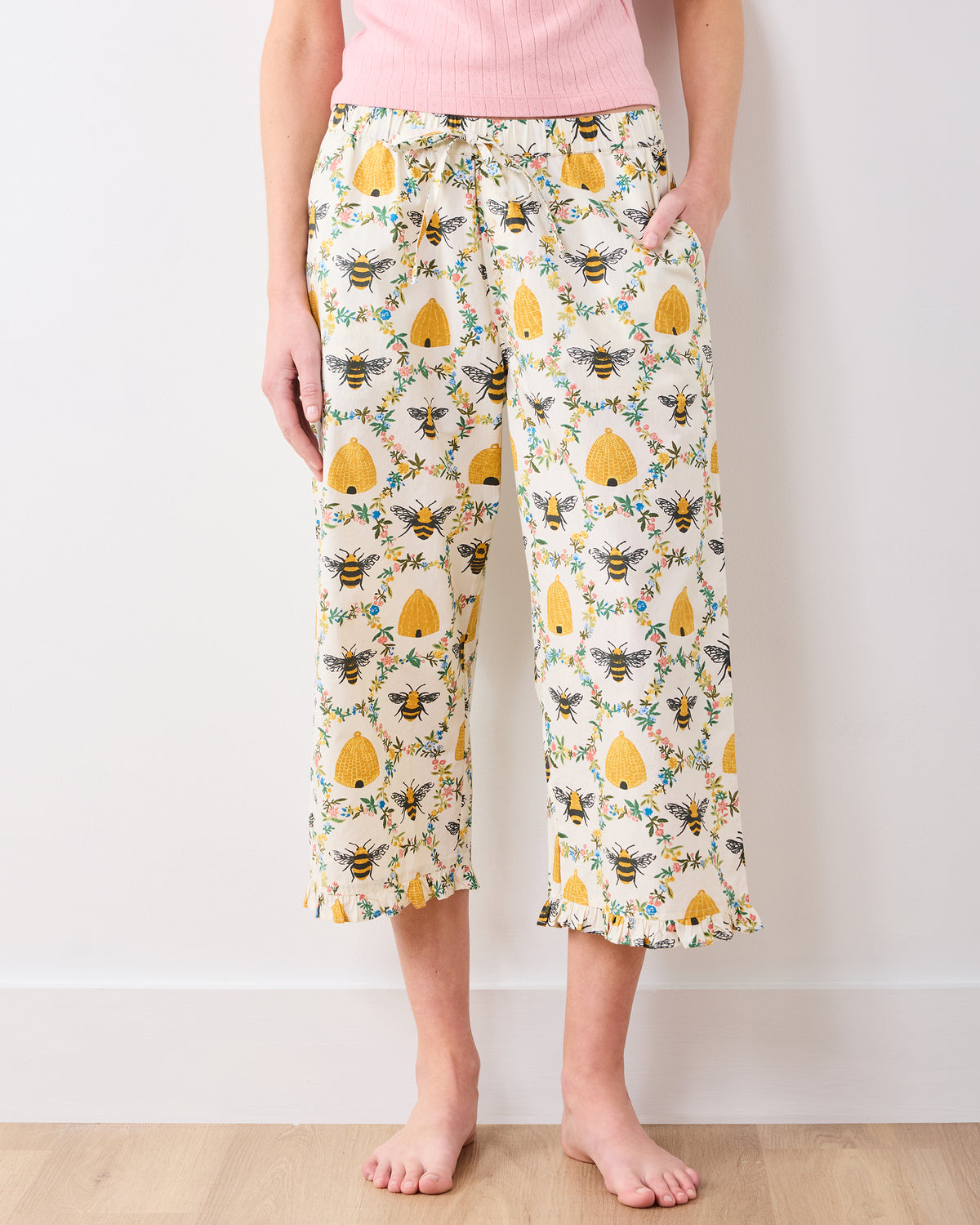 Sweet Bee - Ruffle Cropped Pants - Cream - Printfresh