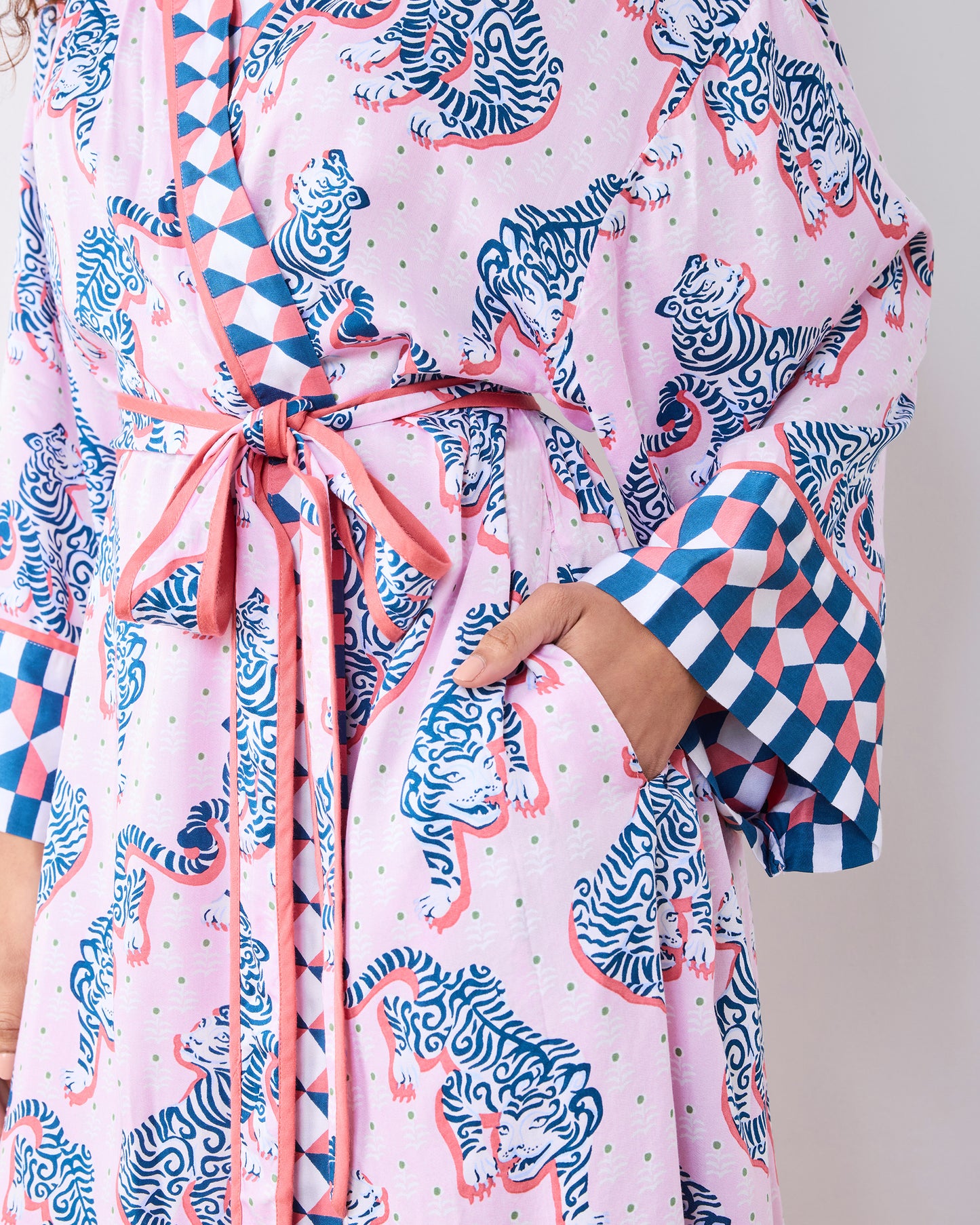 Tiger Queen - Eco Satin Robe - Blush & Bashful - Printfresh