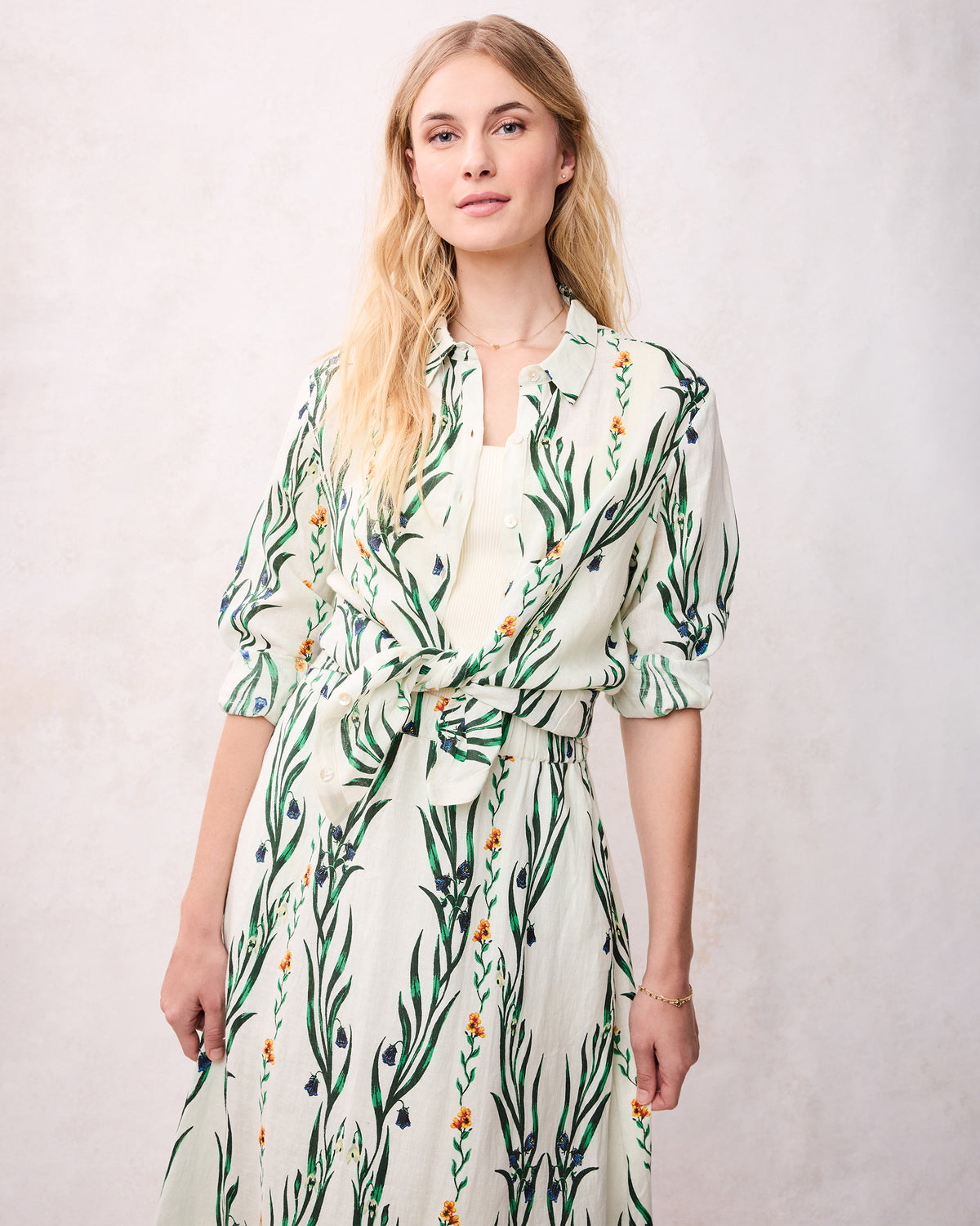Wildflower Vines - Aster Button Down - Antique Lace - Printfresh