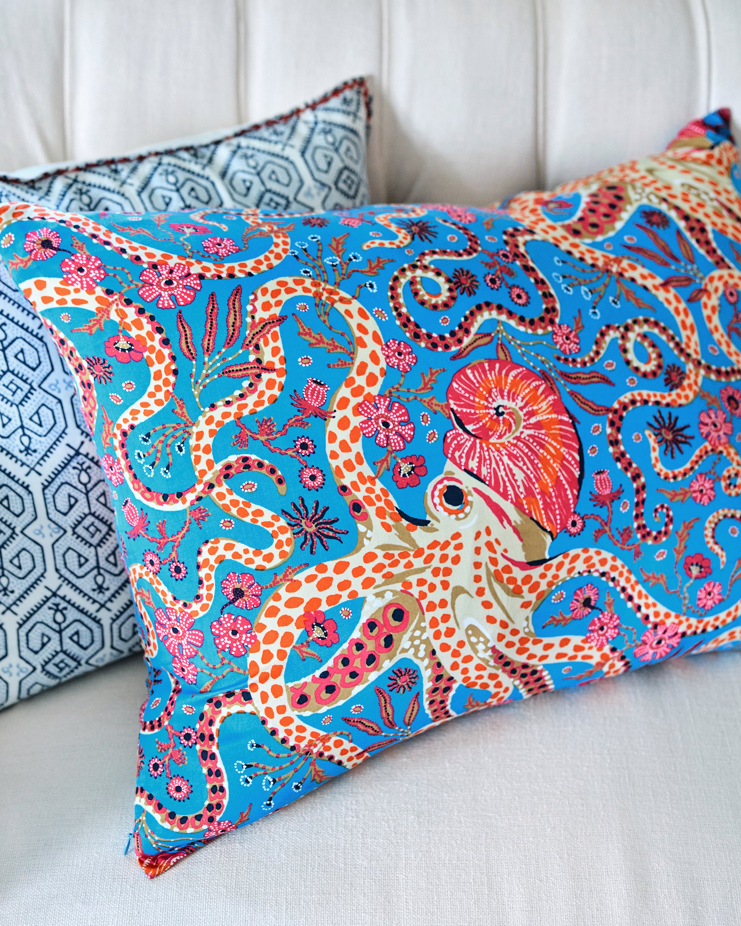 Octopus Isle - Eco Satin Pillowcase - Ocean Eyes - Printfresh