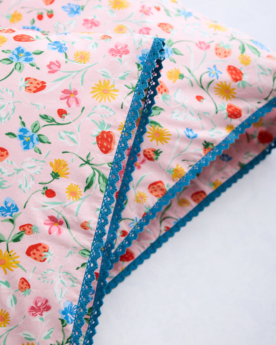 Strawberry Vines - Pillowcase Set Of 2 - Blush - Printfresh