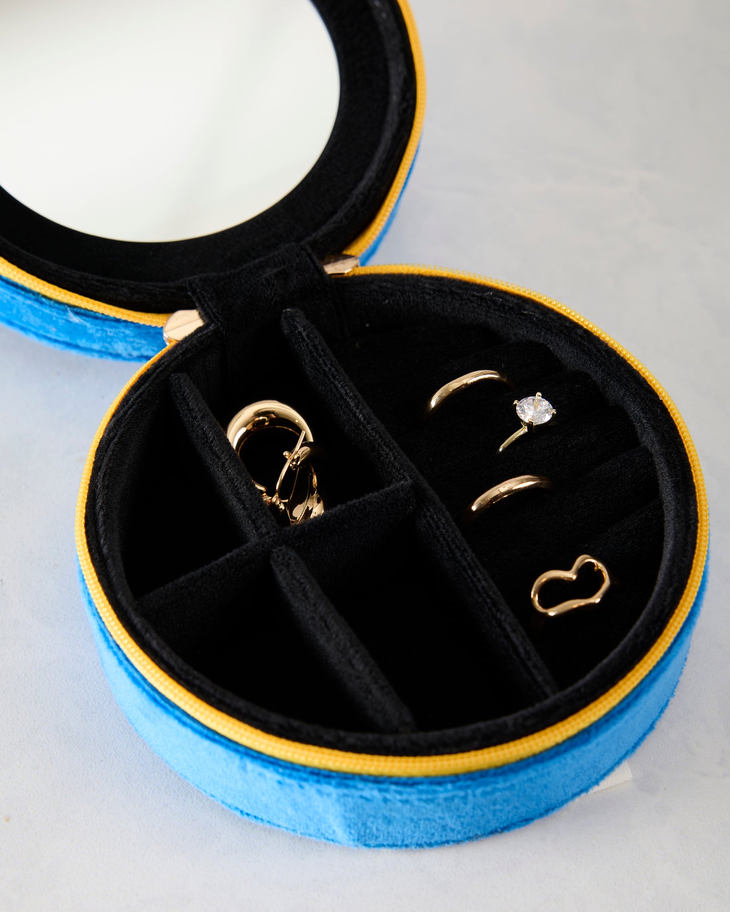Caviar - Velvet Jewelry Zip Case - Living Royal