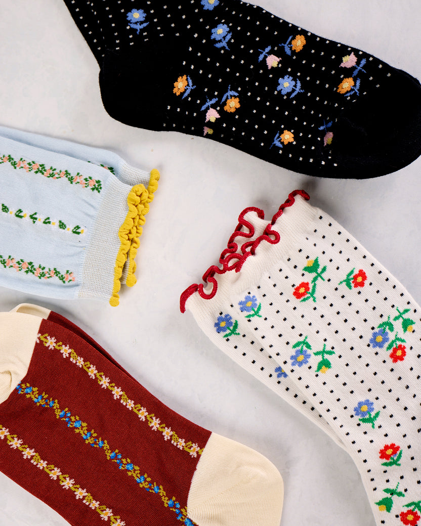 White - Dottie Floral Crew - Hansel from Basel - Printfresh