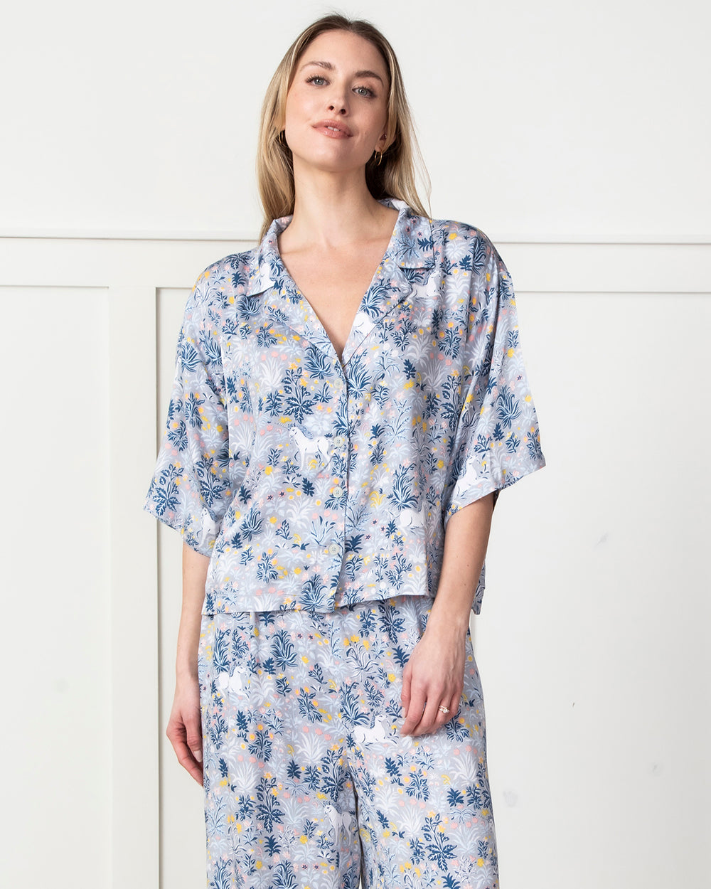 SAPJON Womens Pajama Sets 5PcS Silk Pajamas for women cute Sleepwear  Loungewear Satin Pajamas Sets for Women Soft grey 