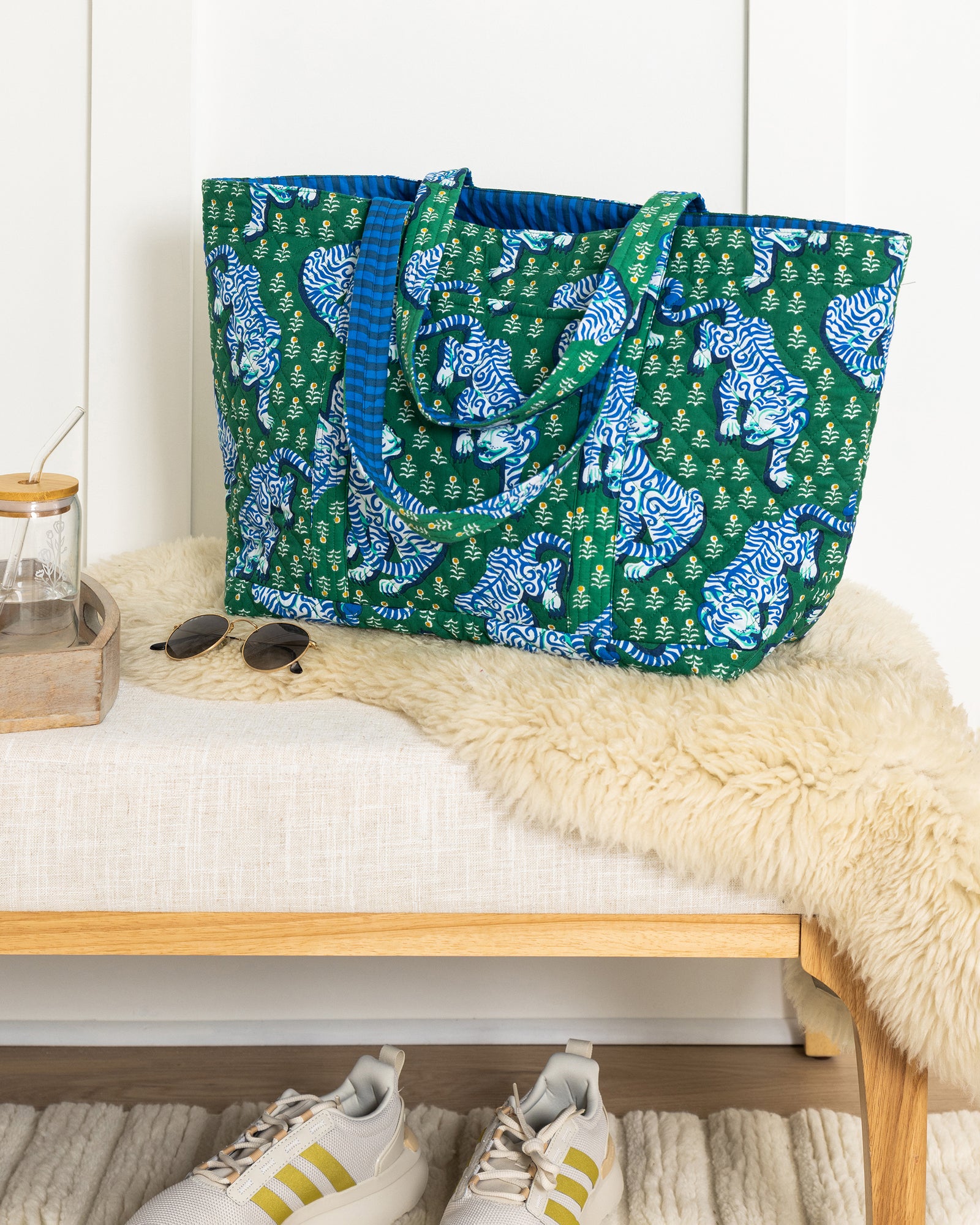 Tiger Queen - Weekend Bag with Pouch - Jade - Printfresh