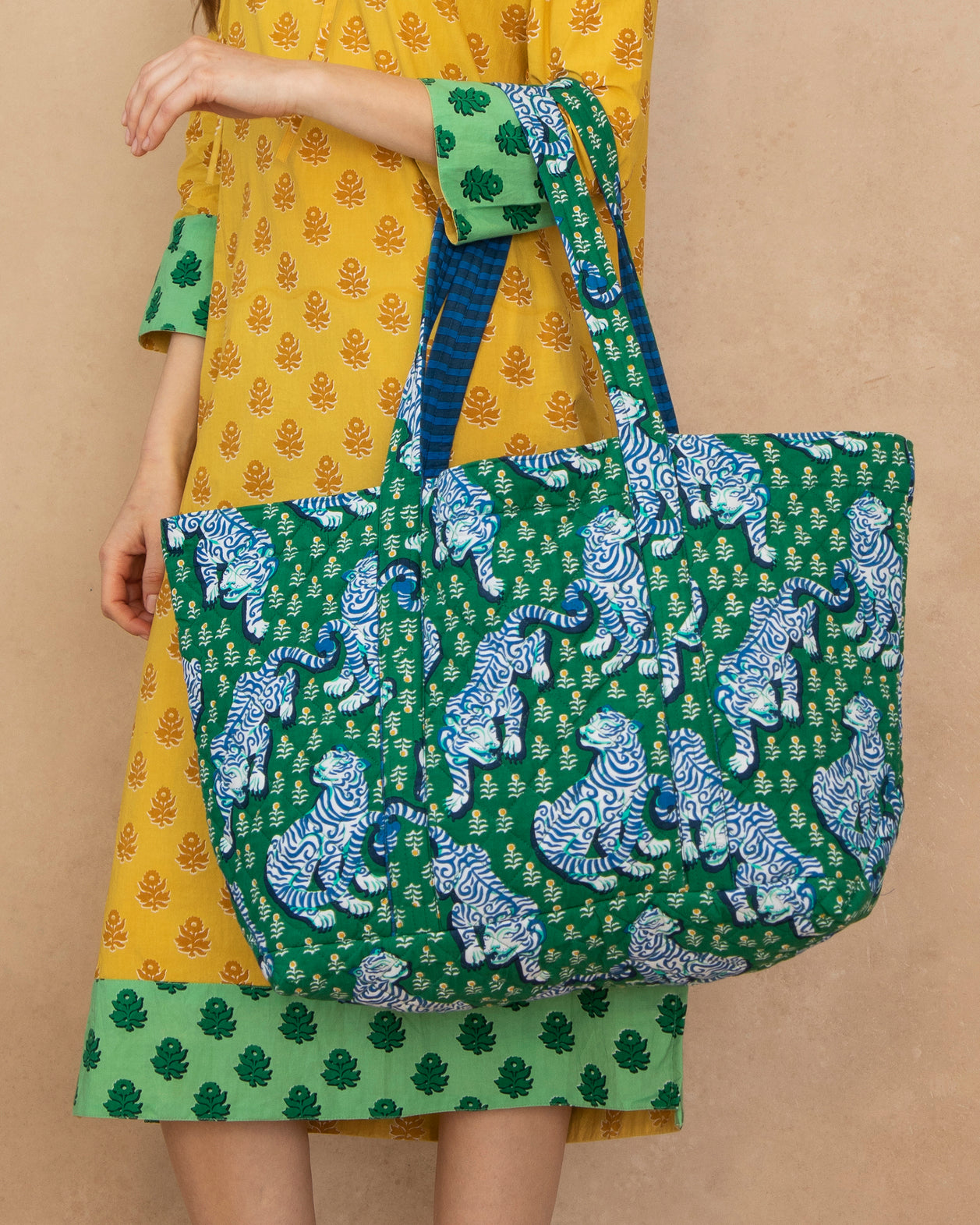 Tiger Queen - Weekend Bag with Pouch - Jade - Printfresh