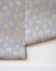Camel's Courtyard - Wallpaper Double Roll - Pale Gray/Gold - Printfresh